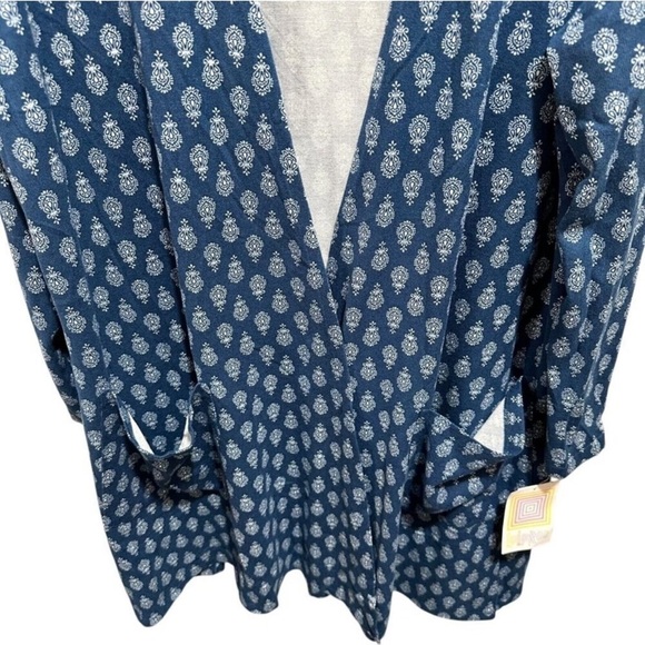 LuLaRoe Blue and White Patterned Open Front Cardigan Size XL - Picture 2 of 8